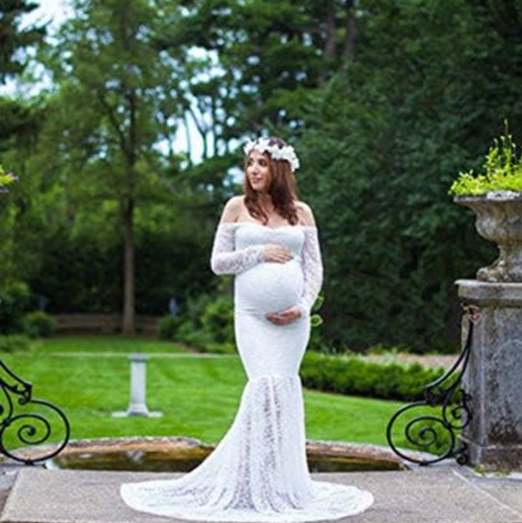 New, long sleeve maternity Maxi Photoshoot dress - Picture 4 of 8